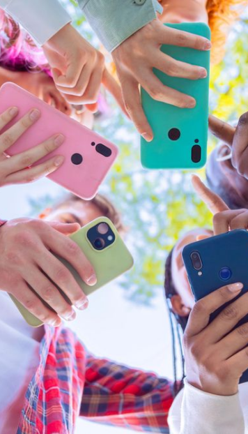 ¿Menos-pantallas-mas-felicidad-La-vuelta-a-la-tecnologia-retro-de-la-generacion-Z