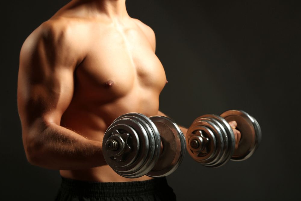 ¿Quieres ganar masa muscular? Estos 5 ejercicios lo logran