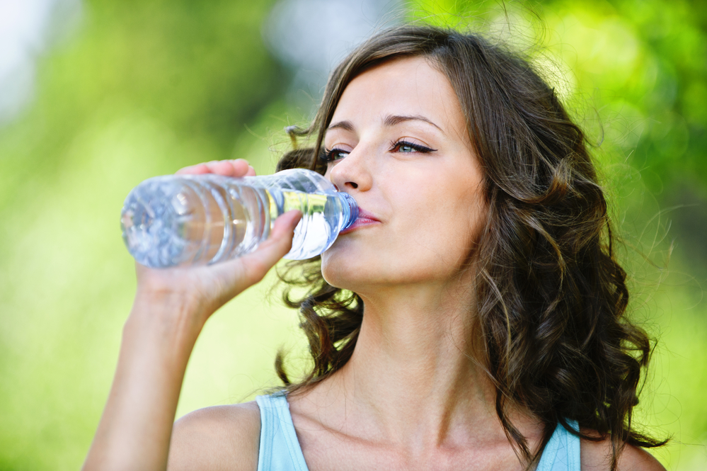 Cuáles son los beneficios de beber agua y que cantidad debemos tomar? |  Eurofitness | Gimnasios y centros deportivos